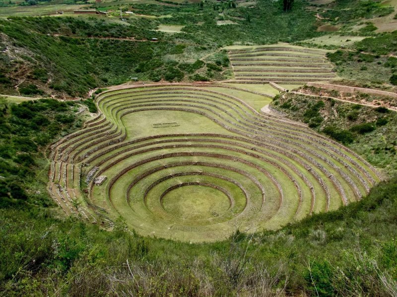 ATV riders crossing the Maras plateau